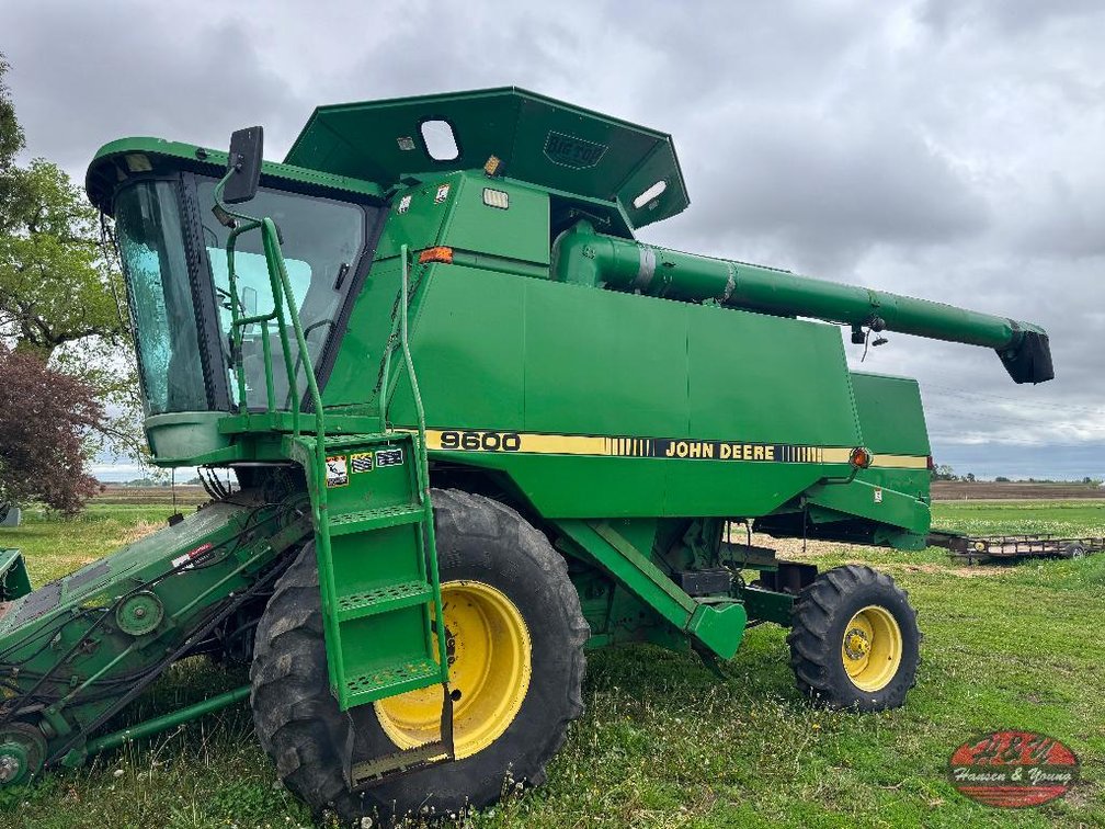 John Deere 9600 Combine - Chippewa Falls, WI