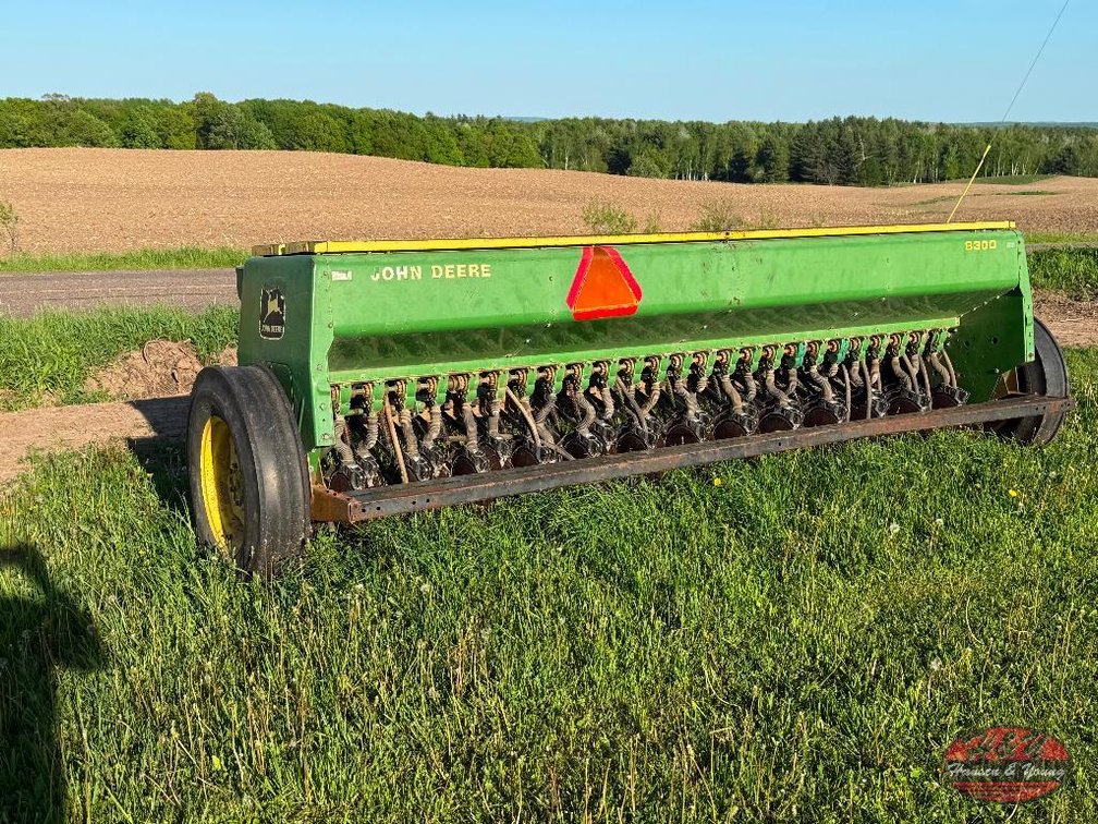 John Deere 8300 Drill - Weyerhaeuser