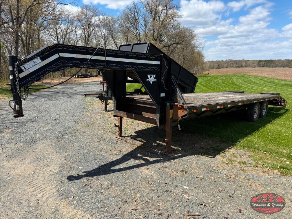 2003 PJ 5th Wheel Trailer - St Croix Falls WI