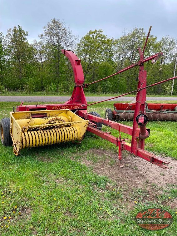 New Holland 770 Chopper - Prairie Farm WI