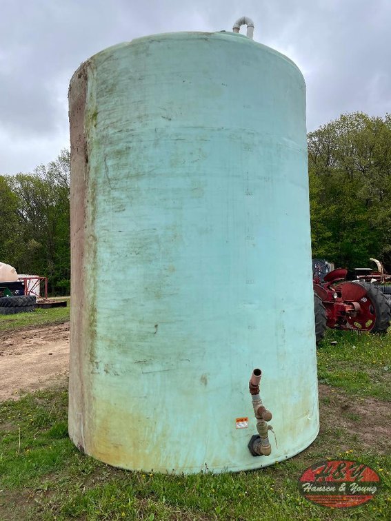 5000 Gal Poly Tank - Prairie Farm, WI
