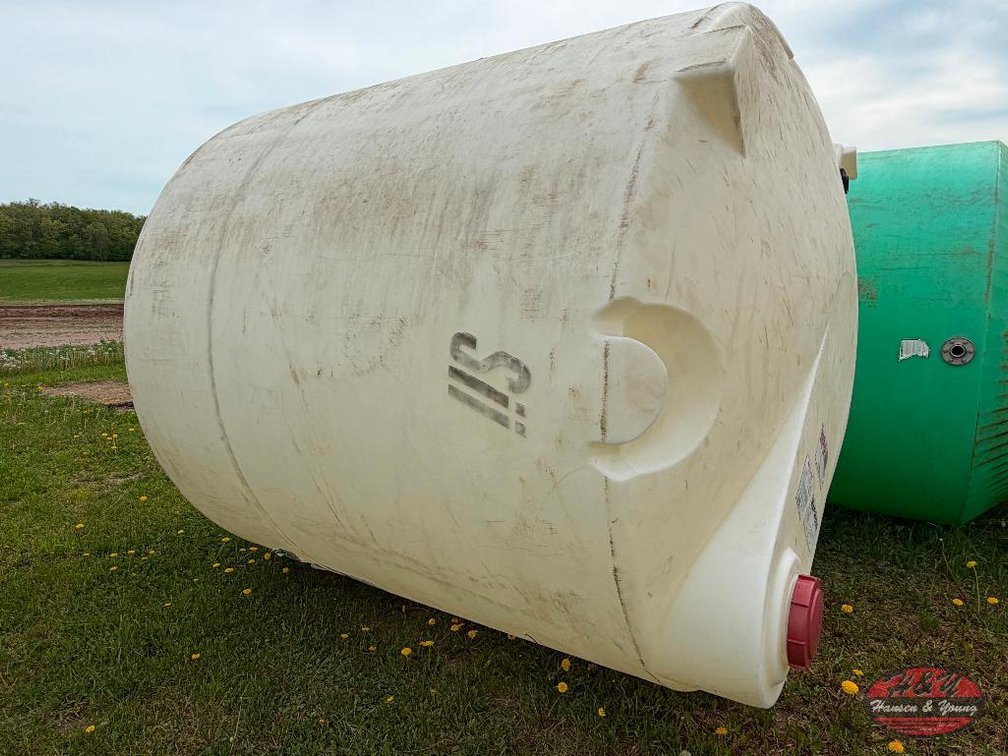 White Poly Tank - Approx. 1500gal - Rice Lake, WI