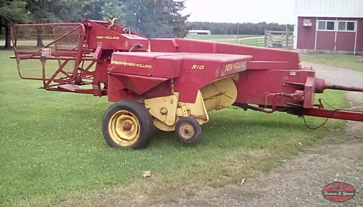 New Holland 310 Baler - Barron WI