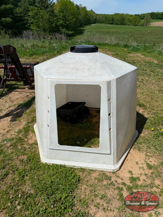 Calf Hut - Barron WI