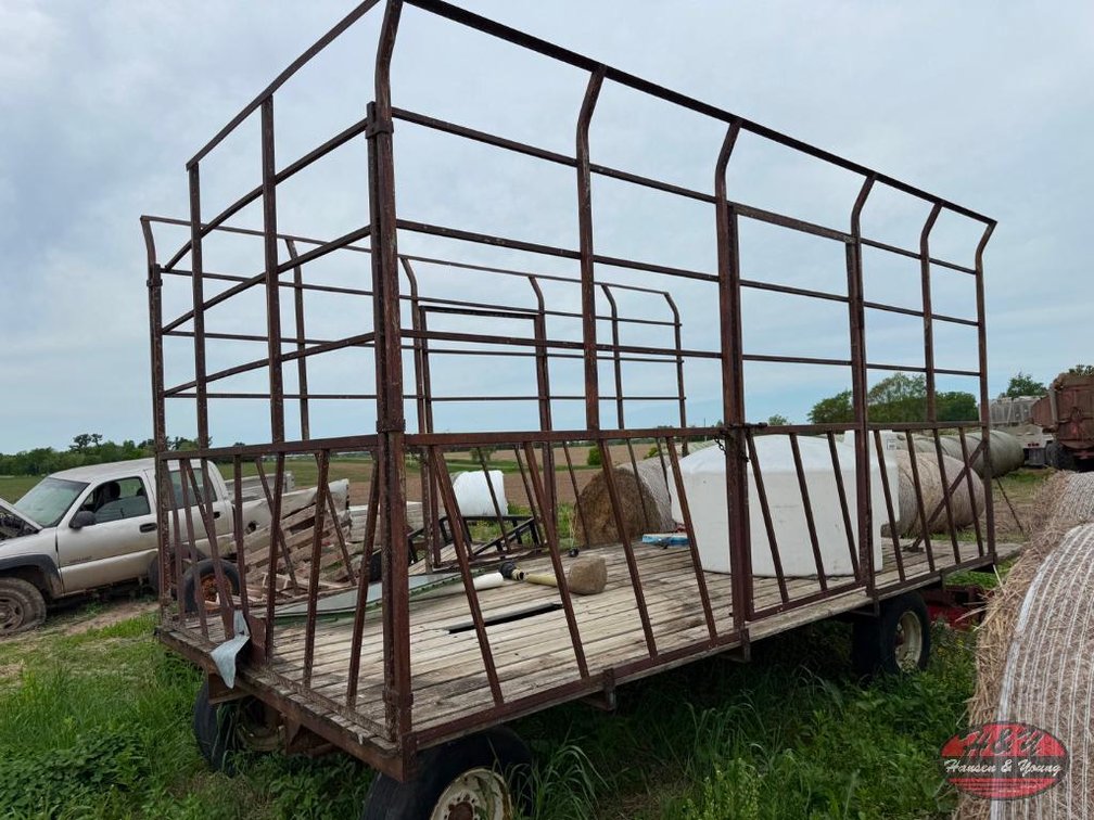 Bale Kick Wagon - Barron Wi