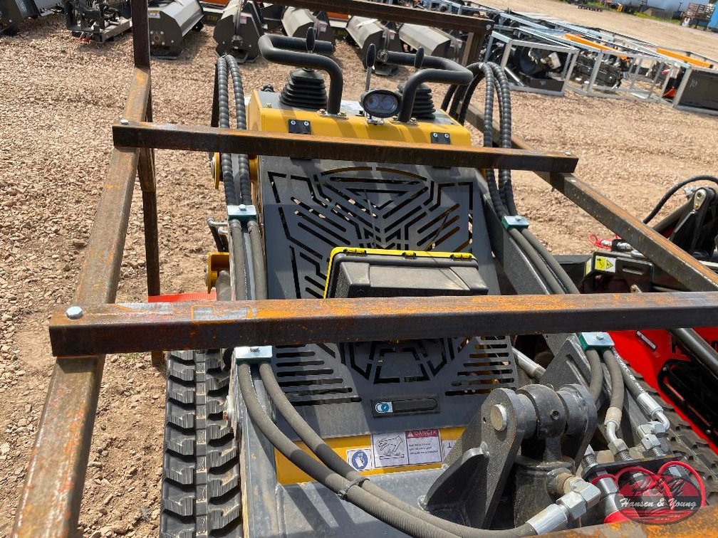 Mini SDLL60 SkidLoader