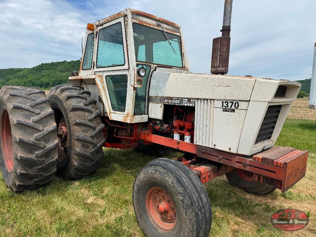 Case 1370 Tractor  -  Alma, WI
