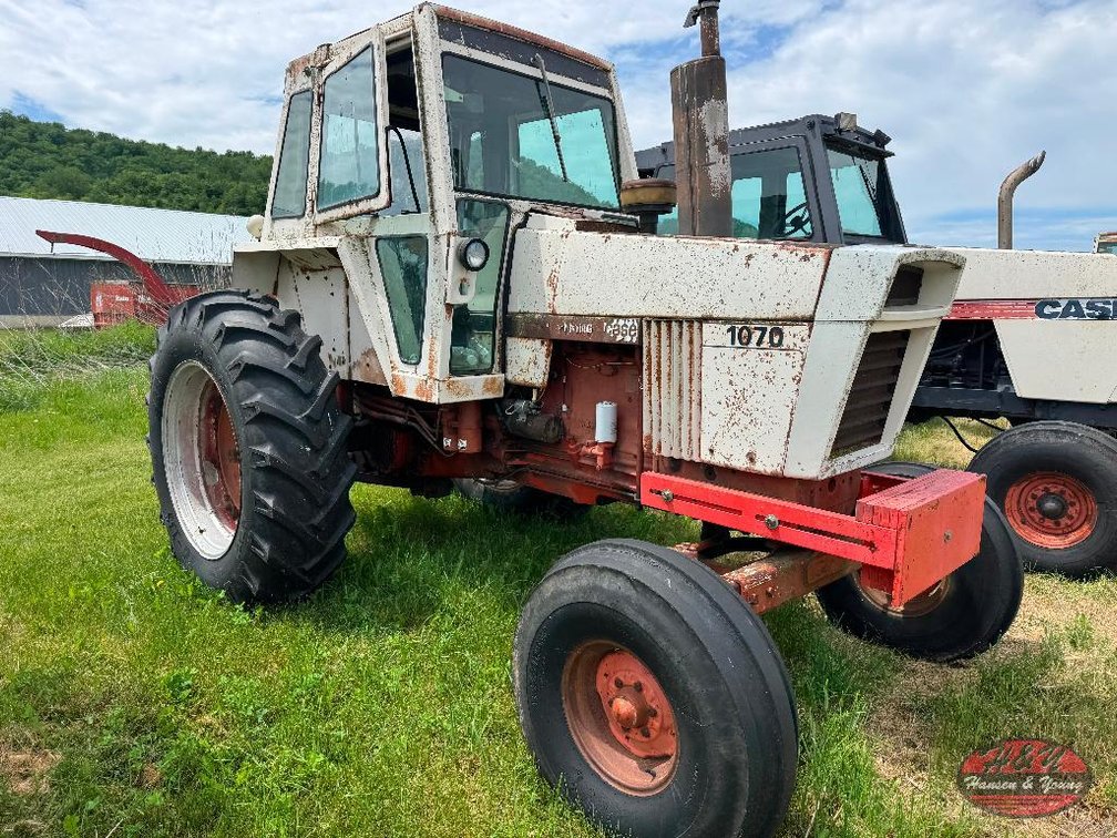 Case 1070 Tractor  -  Alma, WI