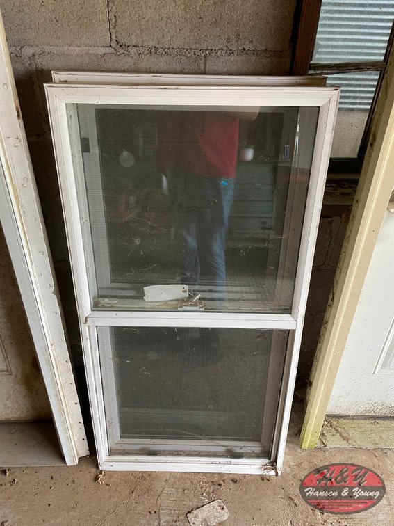 (2) Vinyl Windows