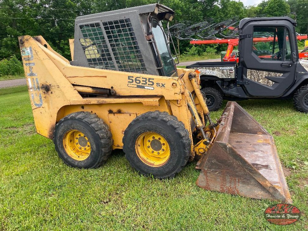Gehl 5635SX Skidsteer w/ Bucket - Prairie Farm WI