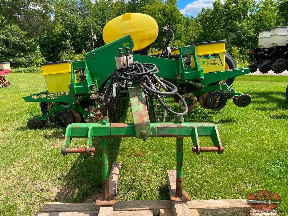 John Deere 1770 16 Row Corn Planter - Prairie Farm WI