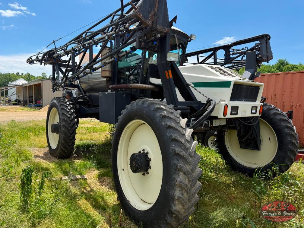 Wilmar 8100 Self Propelled Sprayer - Roberts WI
