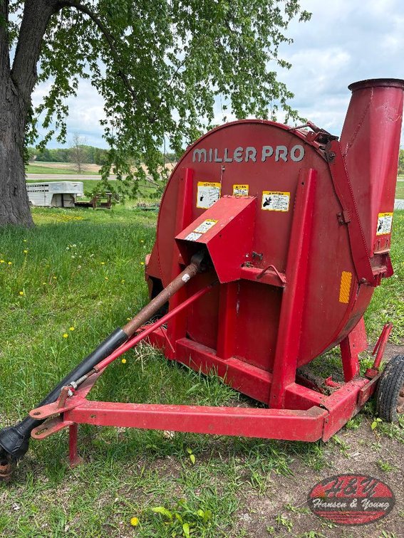 Miller Pro Silage Blower - Shafer, MN