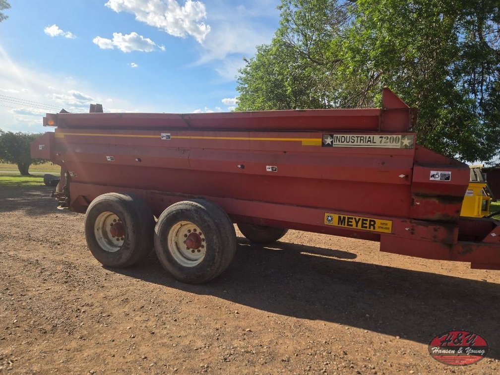 Meyers 7200 Spreader - Jim Falls