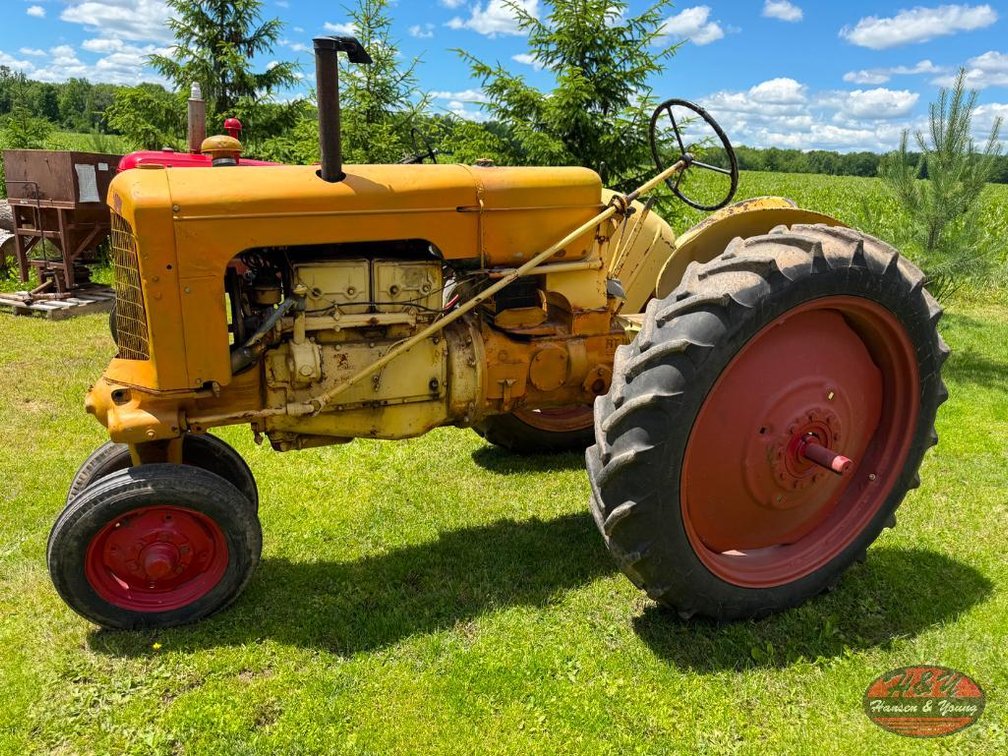 Minneapolis Moline RT Tractor - Ladysmith WI