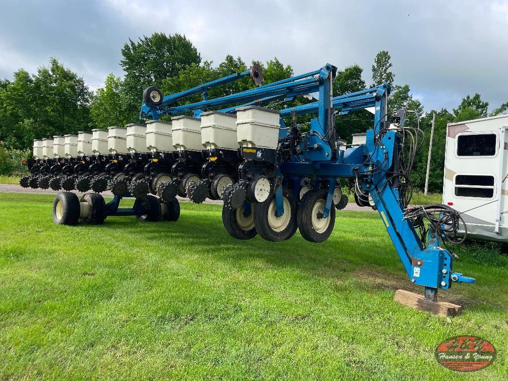 2003 Kinze 3700 24r Planter
