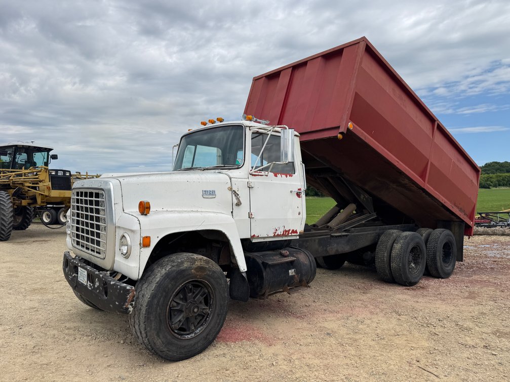 1979 Ford Grain Truck - River Falls