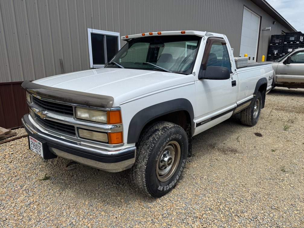 1998 Chevy 2500 Truck - River Falls