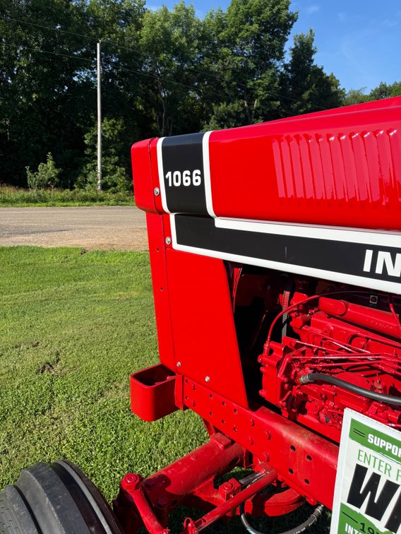 Image for WIN ME! 1975 International Harvester 1066 Black Stripe