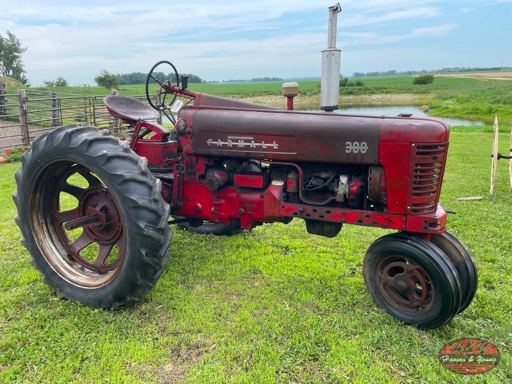 Farmall 300 Tractor