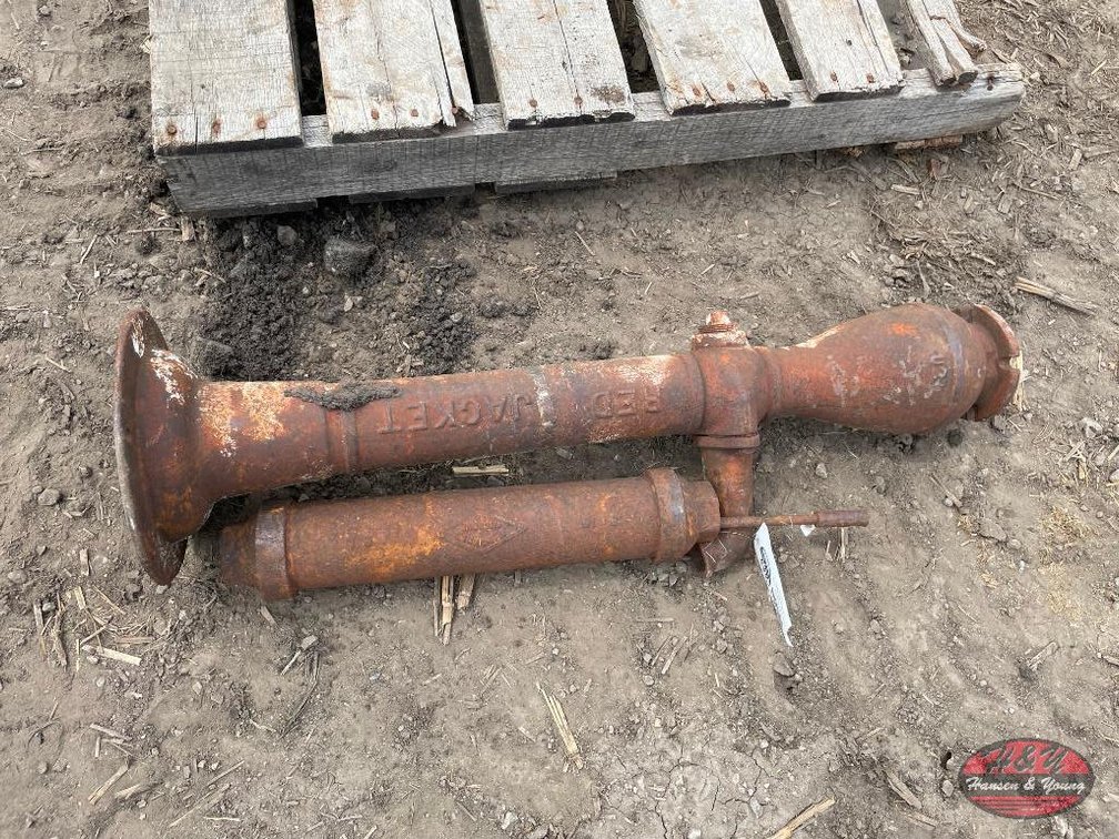 Red Jacket Pump and Well Cylinder
