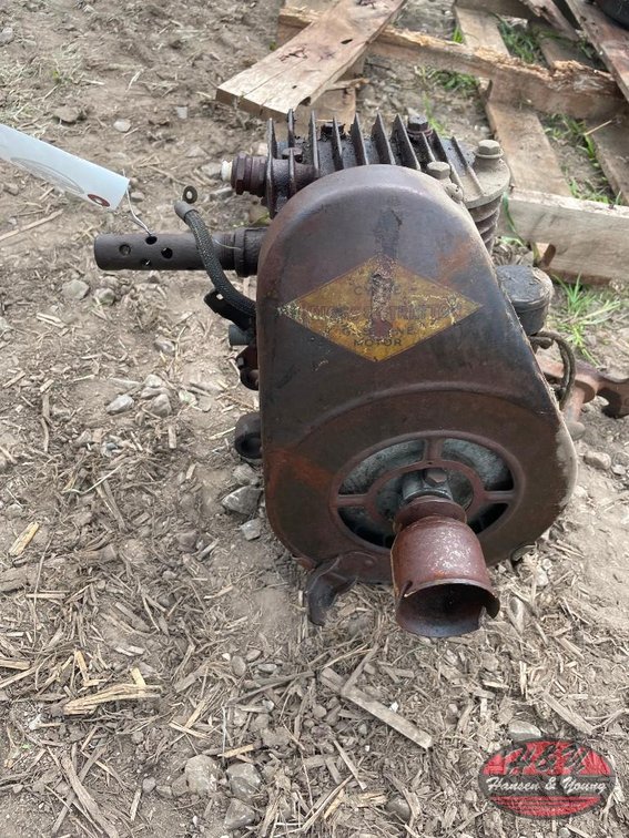 Briggs and Stratton Model Y Gas Engine