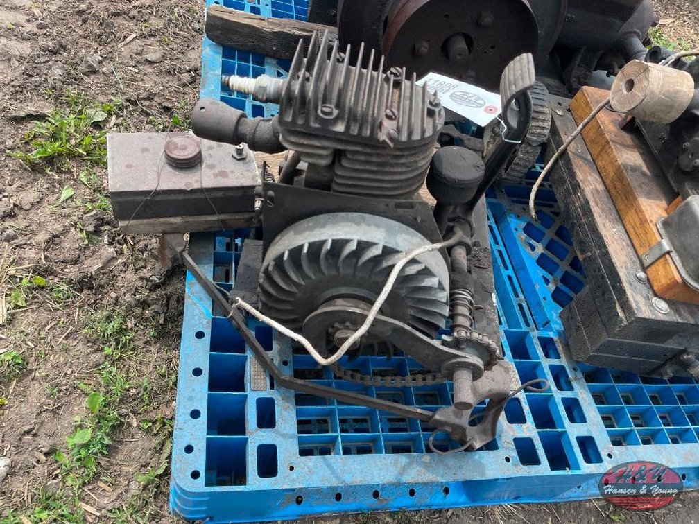 Briggs and Stratton Engine