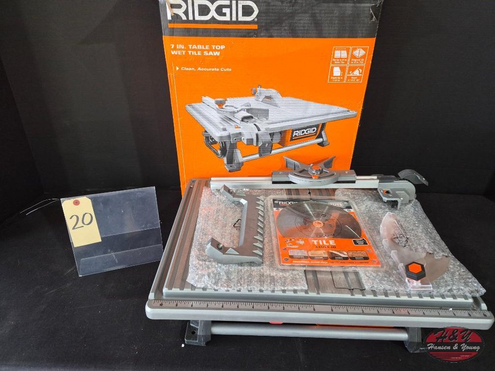 New Open Box RIDGID 6.5-Amp 7 in. Blade Corded Table Top Wet Tile Saw Model # R4021