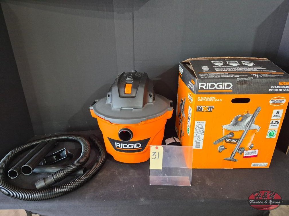 New Open Box Rigid 9 Gal. 4.25 Peak HP NXT Shop Vacuum Wet Dry Vac with General Debris Filter, Locking Hose and Attachments Model # HD0900