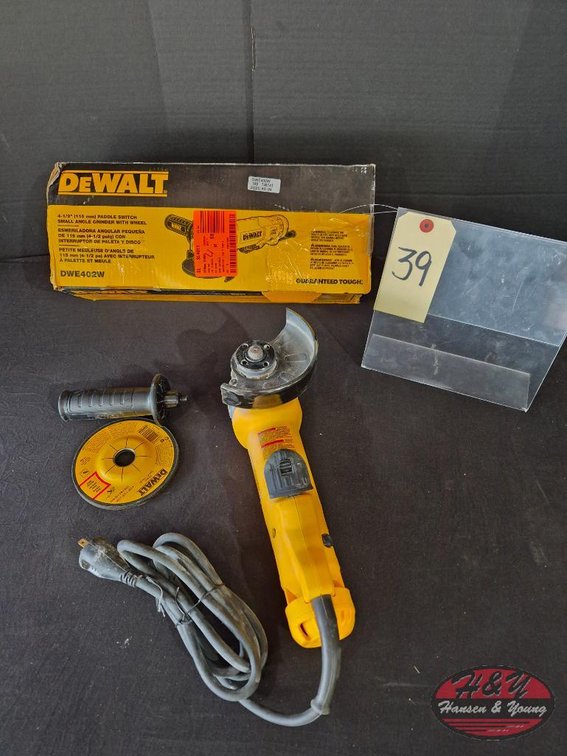 Used DEWALT 11 Amp Corded 4.5 in. Small Angle Grinder Model # DWE402W