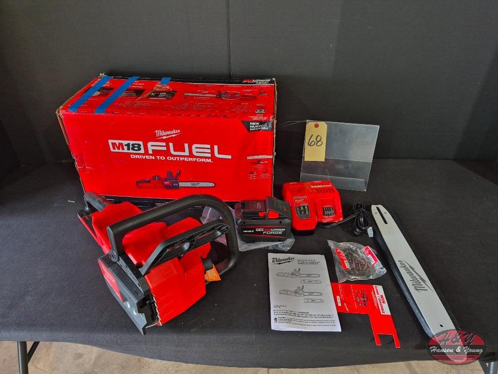 Brand New Milwaukee M18 FUEL 16 in. 18V Lithium-Ion Brushless Battery Chainsaw Kit with 12.0 Ah Battery and M18 Rapid Charger Model # 2727-21HD