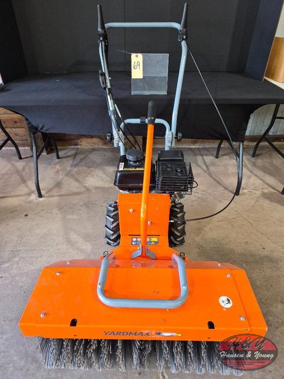New Open Assembled YARDMAX YP7160 27.5 in. 209 cc 0.0 cu. ft. Manual Push Gas Lawn Sweeper Model # YP7160