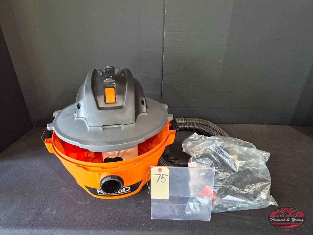 New Open Box RIDGID 6 Gal. 3.5 Peak HP NXT Shop Vacuum Wet Dry Vac with General Debris Filter, Locking Hose (Gently Used hose) and Attachments Model # HD06001