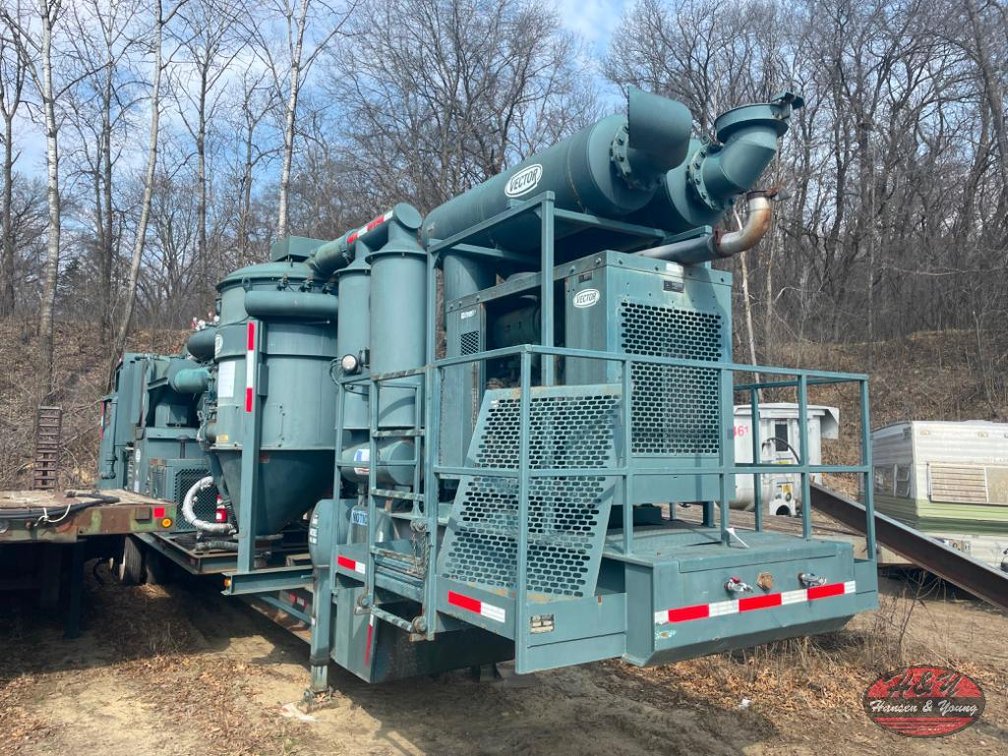 Image for Osseo Construction Water Tower Painting Equipment Sale 2 of 2