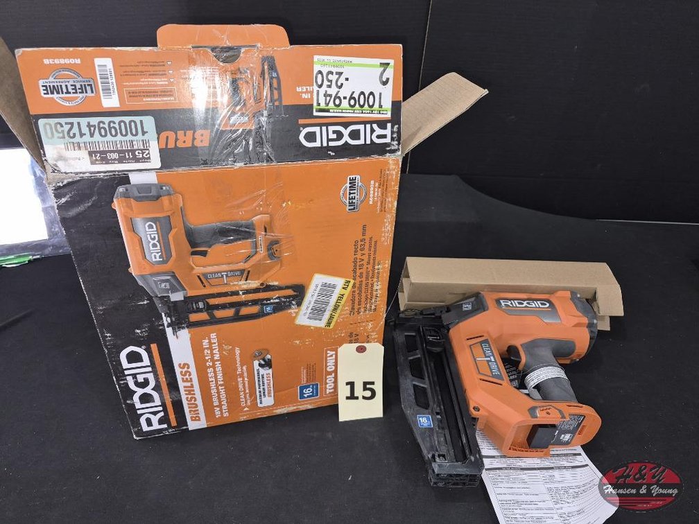 NEW RIDGID 18V Brushless 16-Ga Finish Nailer R09893B
