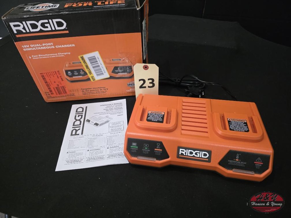 NEW RIDGID 18V Dual Port Charger AC86095