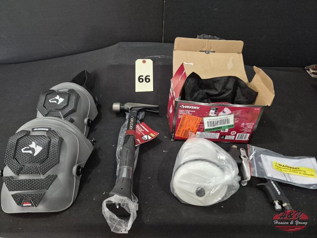 NEW Husky Spray Gun, Knee Pads, Hammer & Bar