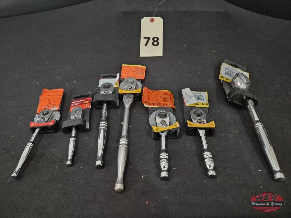 (7) Husky Ratchet Lot 1/4, 3/8, 1/2 in. Drive