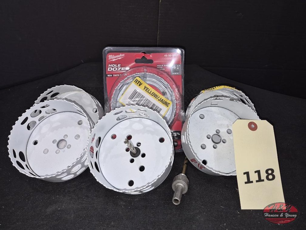 (6) LIKE NEW Milwaukee Hole Dozer Saws w/2 Arbors