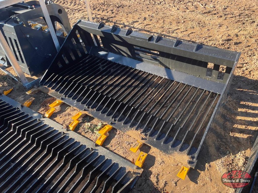 Skidsteer Rock Bucket