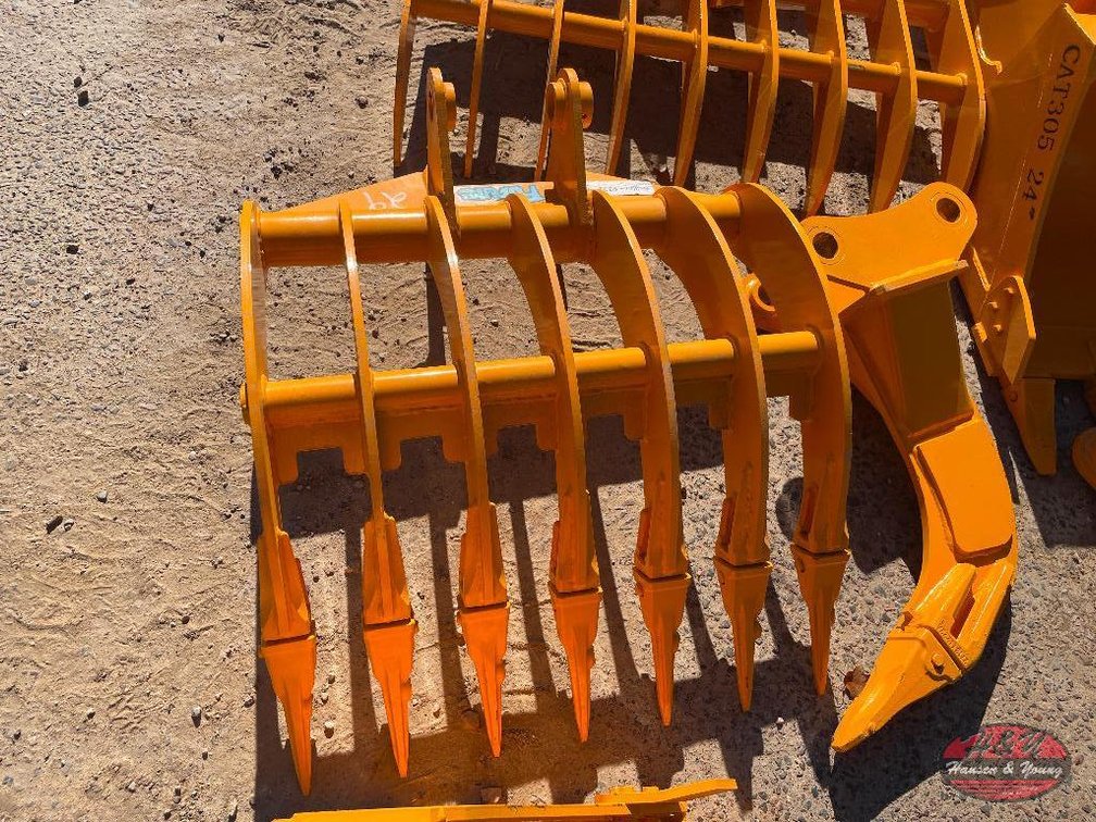 CAT 305 32'' Excavator Rake