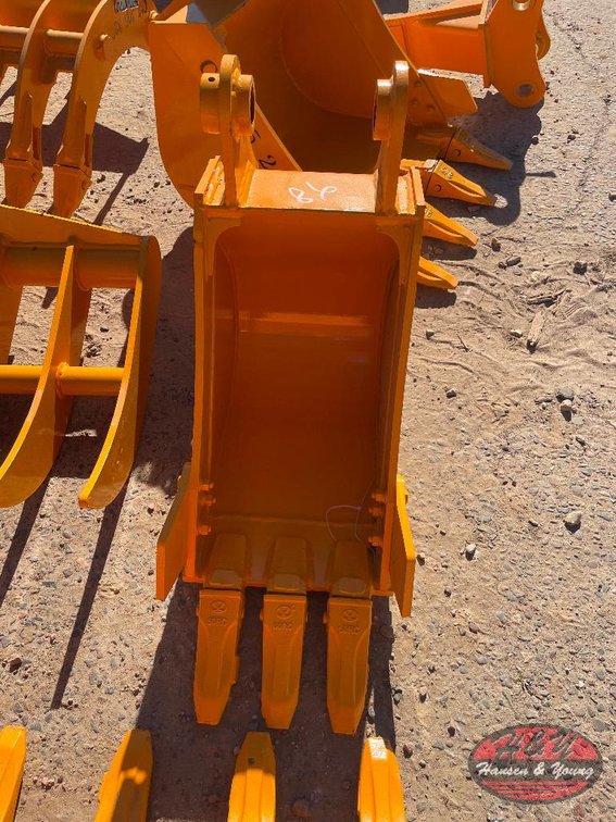 CAT 305 12'' Excavator Bucket