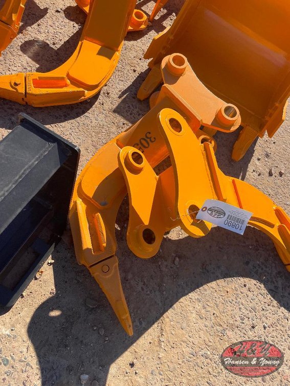 CAT 305 Excavator Ripper