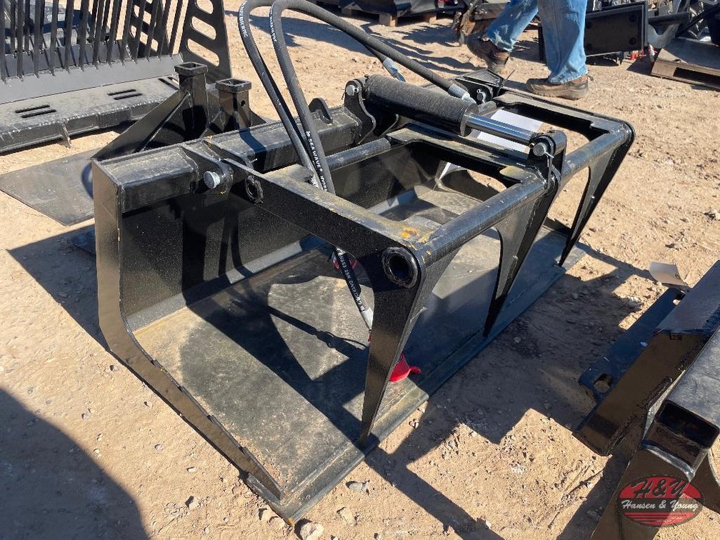 Skidsteer Plate Grabber - To Fit MINI Skidsteer Loader