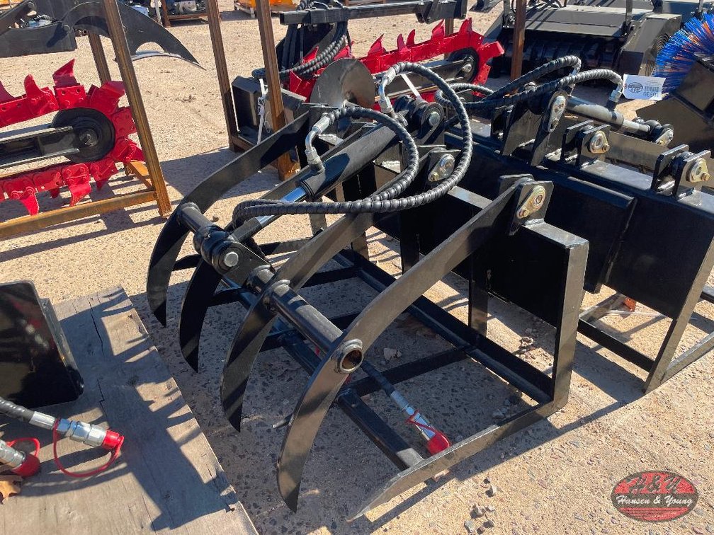 Log Grapple - To Fit MINI Skidsteer Loader