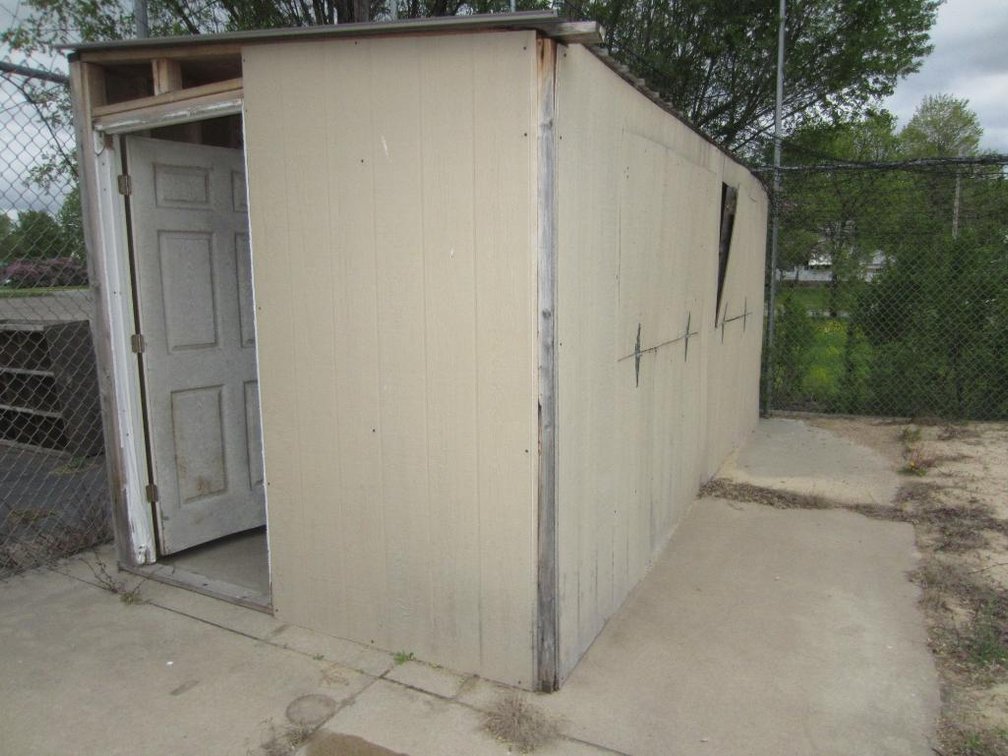 Outside Tiki Portable Bar/Shed 