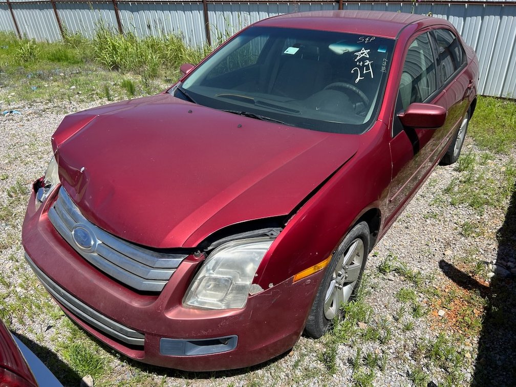 2006 FORD FUSION- W/ Key, Runs & Pulls