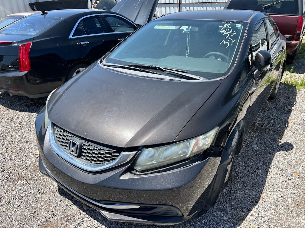2013 HONDA CIVIC- W/ Key & Runs but Dies in Gear