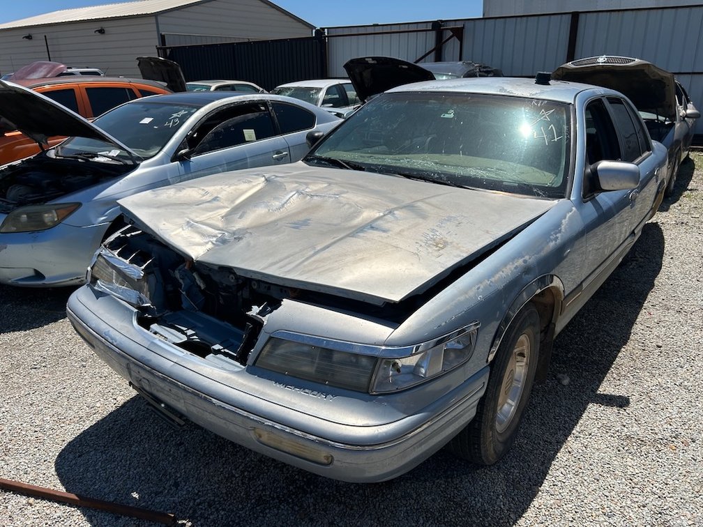 1997 MERCURY GRAND MARQUIS- W/ Key, Runs & Pulls
