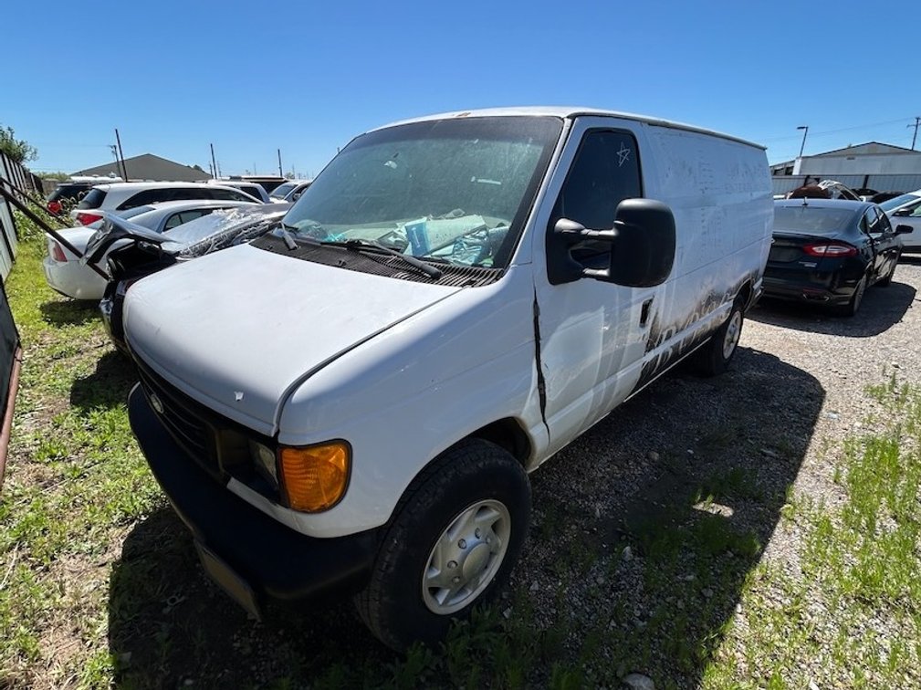 2007 FORD E-150- W/ Key, Runs & Pulls